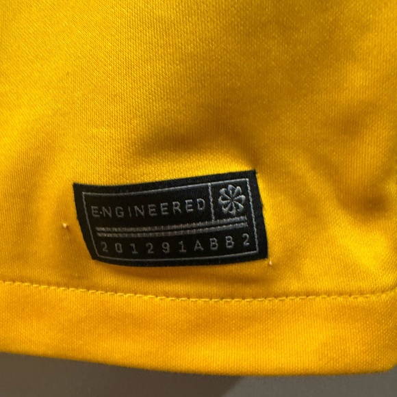 2023-2024 Barcelona Away 4th Kit Football Soccer Jersey - Picture 7 of 9